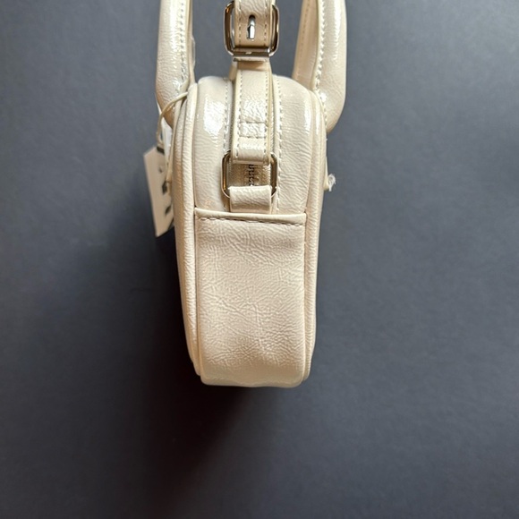 Zara Cream Mini Bag with Structured Design - Picture 3 of 6